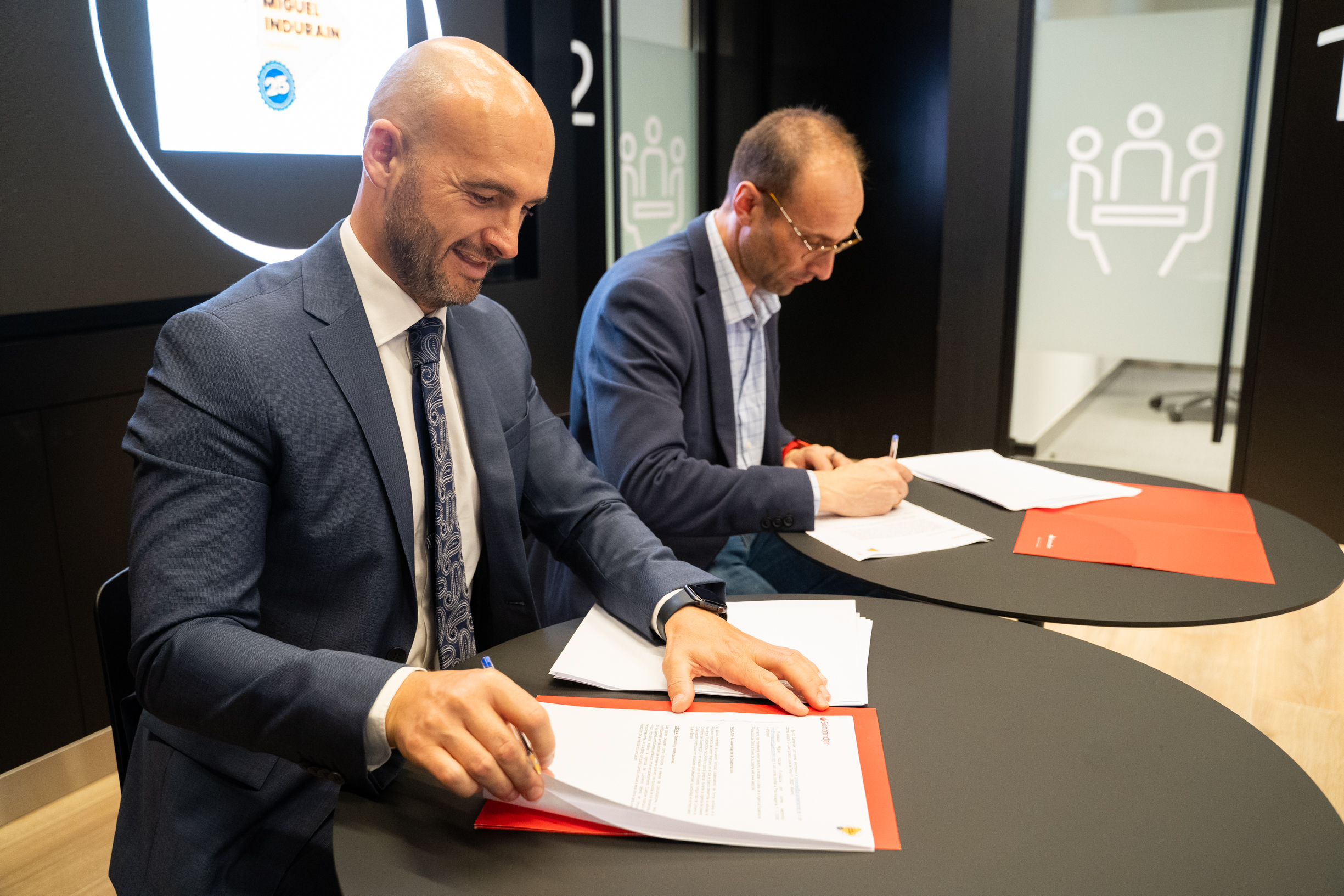 Renovado el acuerdo de patrocinio entre la FMIF y el Banco de Santander